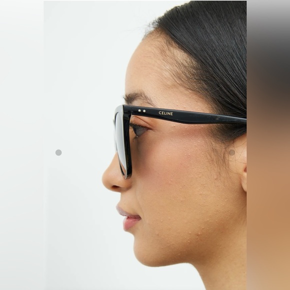 Celine Black Acetate Frame Polarized Oversized Square
Sunglasses- CL401341 - Picture 3 of 11